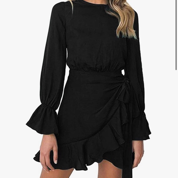 Black long sleeve Dress, good for fall weddings - Picture 2 of 3